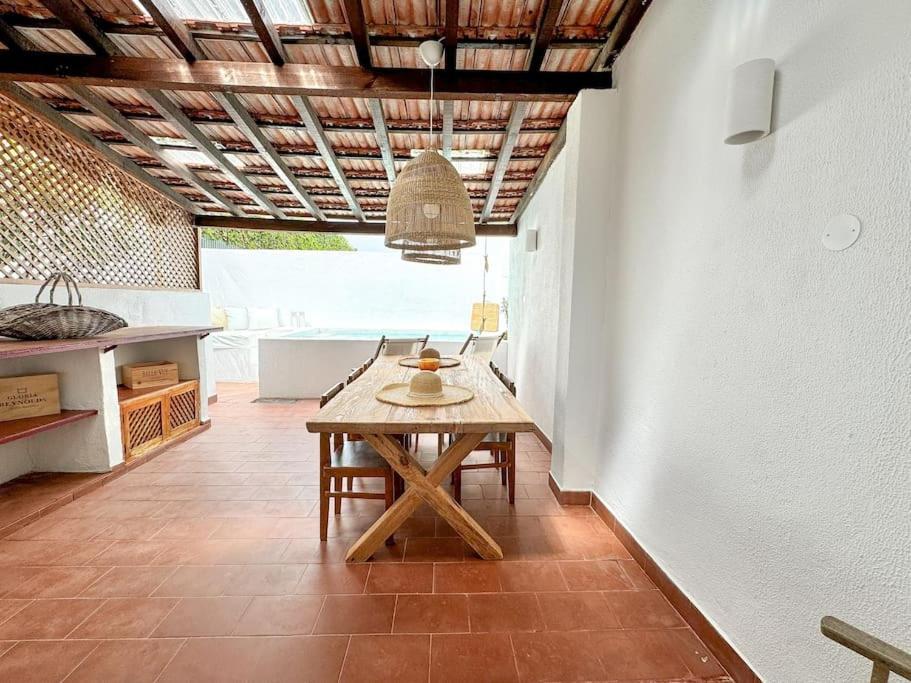 Costa Inn Beach House With Pool By Homeful Homes كوستا دا كاباريكا المظهر الخارجي الصورة